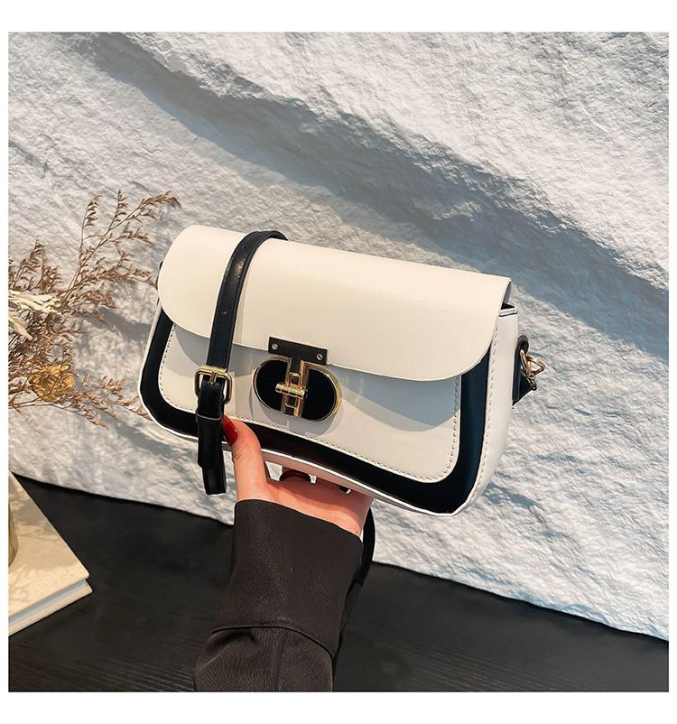 Minimal Chic Soft PU Crossbody Bag – Compact Urban Edition RM105