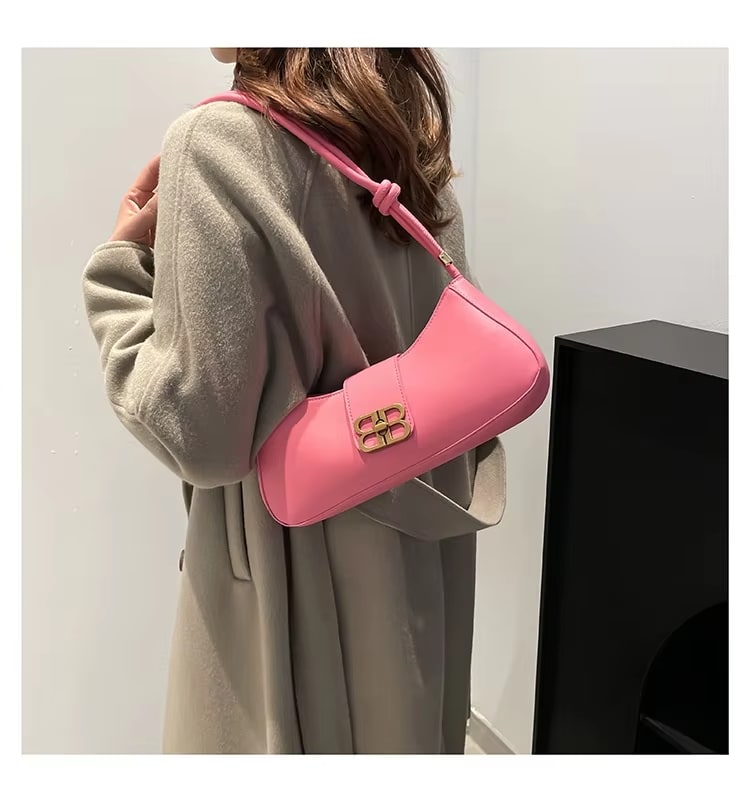 Adjustable Belt Shoulder Bag – Sleek PU Leather Handbag for Everyday Style RM119