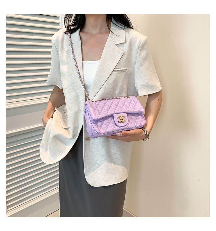 TrendLuxe Quilted Chain Bag β RM79