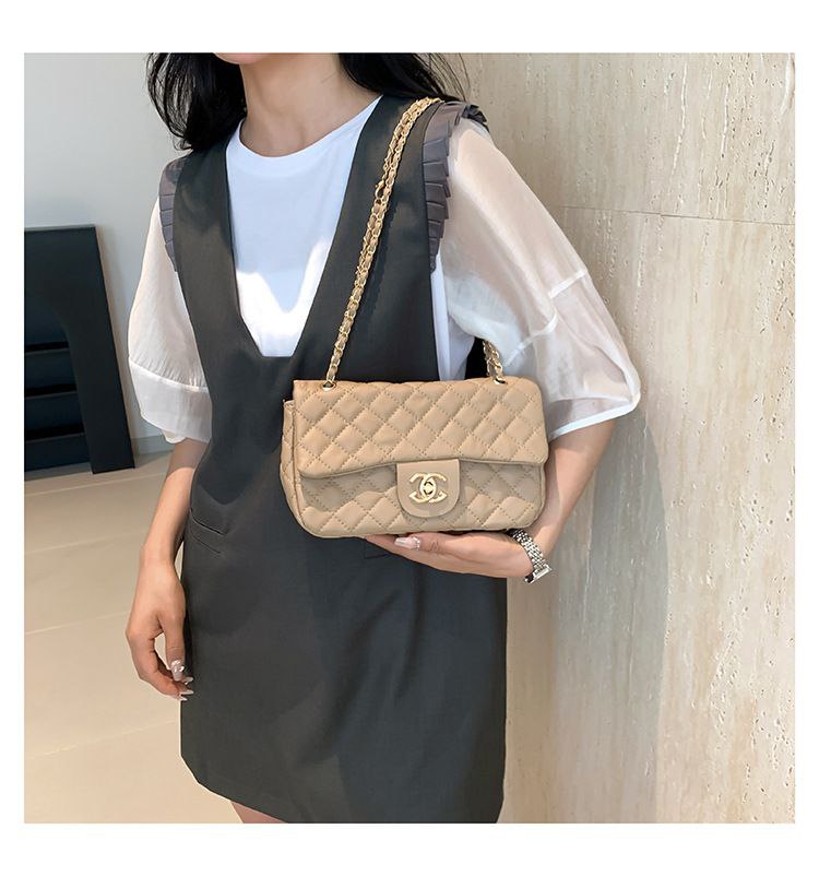 TrendLuxe Quilted Chain Bag β RM79