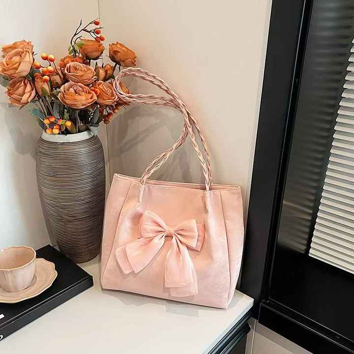 TrendTied Bow Tote Bag – Contrast Color Edition
