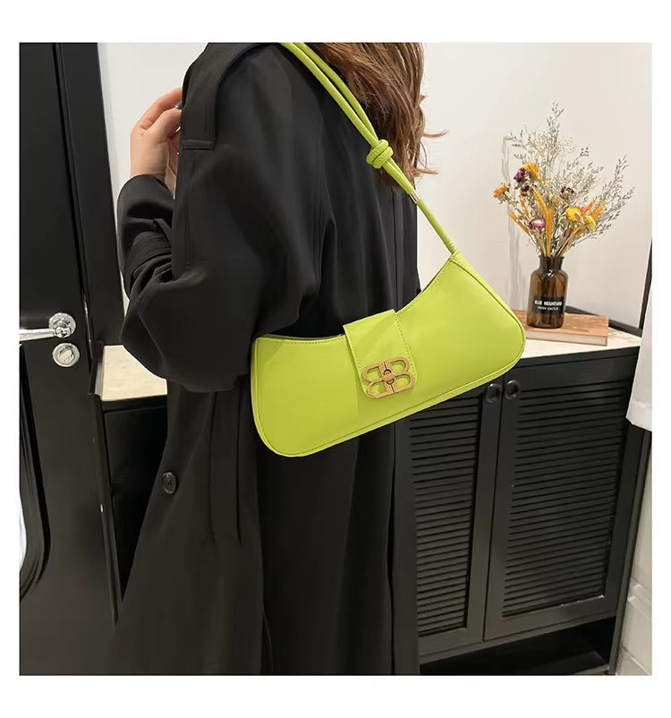 Adjustable Belt Shoulder Bag – Sleek PU Leather Handbag for Everyday Style RM119
