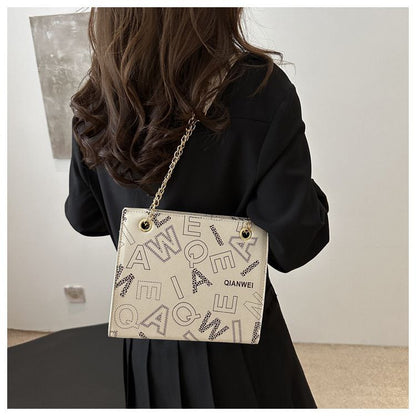 Large Capacity Urban Chain-Link PU Leather Tote Bag – RM67