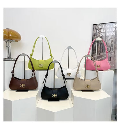 Adjustable Belt Shoulder Bag – Sleek PU Leather Handbag for Everyday Style RM119