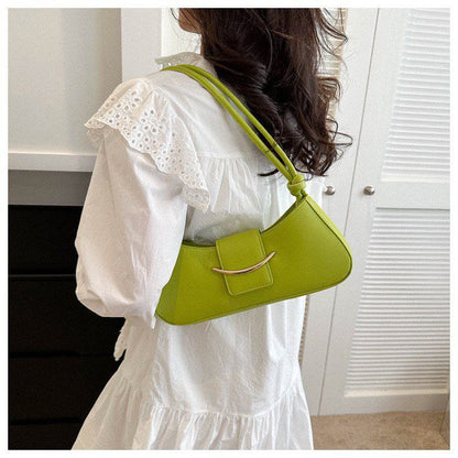 Moon Curve Shoulder Bag – Trending Bollywood-Inspired Style - RM33